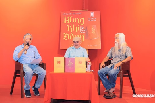 Nhà văn Trần Thanh Cảnh ra mắt bộ tiểu thuyết đặc biệt 'Hùng khí Đông A – S800' kỷ niệm 800 năm triều Trần