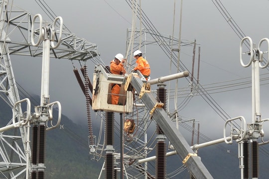 EVNNPT đảm bảo truyền tải an toàn, liên tục, ổn định hơn 193 tỷ kWh điện trong 9 tháng năm 2025