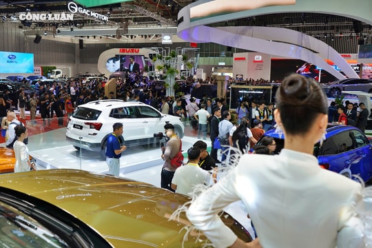 Tiêu thụ ô tô hồi phục mạnh, lấy sức cho ‘mùa’ mua sắm cuối năm