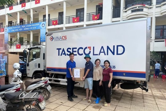 VINACS chung tay hỗ trợ người dân miền Bắc vượt qua bão lũ