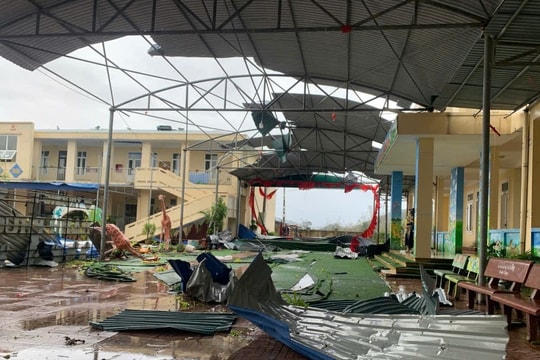 Trường Mầm non Thịnh Lộc thiệt hại nặng nề sau bão số 10: Cần sự chung tay hỗ trợ để sớm ổn định dạy và học