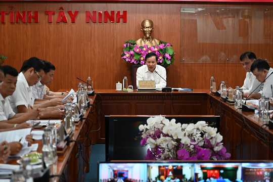 UBND tỉnh Tây Ninh và EVNSPC bàn giải pháp nhằm tăng cường cung ứng điện