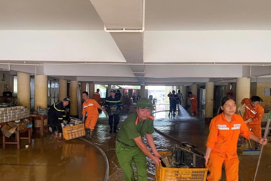 Thiệt hại do mưa lũ sau bão số 11 vượt 8.700 tỷ đồng, hơn 3.000 ngôi nhà vẫn bị ngập