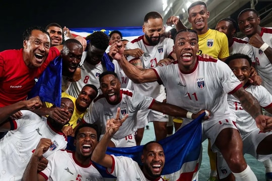 Cape Verde giành vé World Cup 2026: Cột mốc 'khổng lồ' của đất nước 'tí hon'