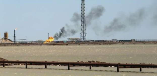 Iran tăng tốc xuất khẩu dầu nhờ hậu thuẫn Nga - Trung