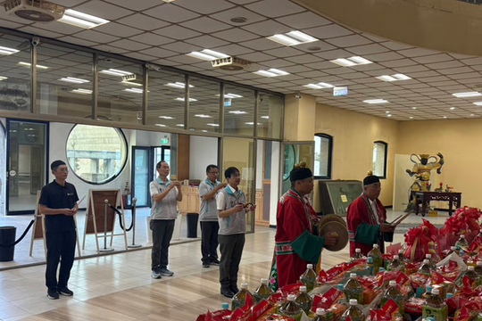 Người phụ nữ lấy dấu vân tay người chết làm giả giấy nợ