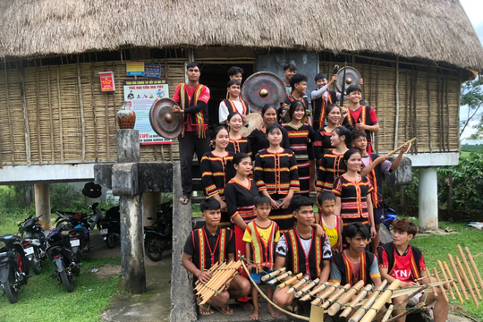 Sức sống bền bỉ của các 'báu vật nhân văn sống' Việt Nam