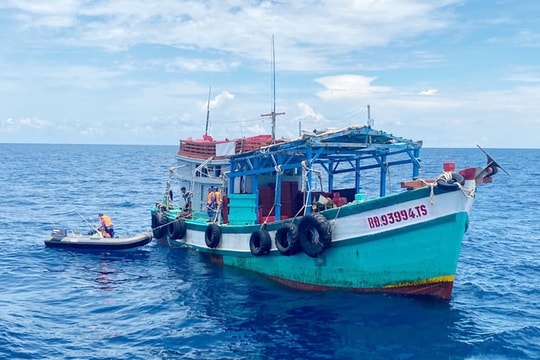 Cương quyết 'tuyên chiến' với hành vi vi phạm khai thác IUU