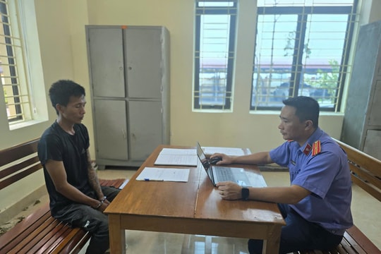 Cha dượng bạo hành bé gái lớp 5 bằng búa có thể đối diện tội danh nào?