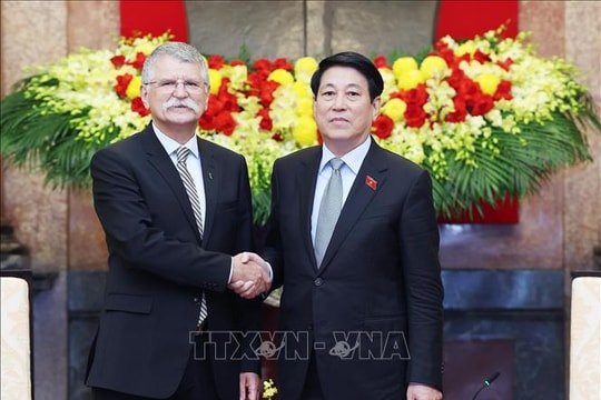 Chủ tịch nước Lương Cường tiếp Chủ tịch Quốc hội Hungary Kover Laszlo