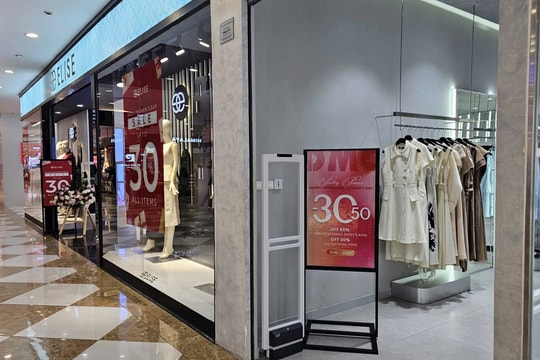 Phụ nữ thời nay thích quà 'ảo', doanh nghiệp đua bán hàng trực tuyến