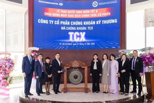 Niêm yết và chính thức giao dịch hơn 2,31 cổ phiếu chứng khoán TCBS (TCX)