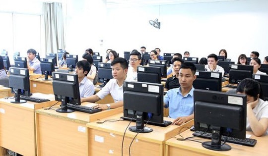 Thi công chức: Quên ký xác nhận nộp bài cũng có thể nhận điểm 0