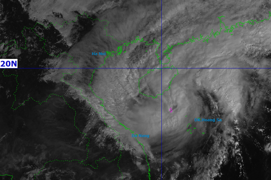 Trong 24 giờ tới, bão số 12 sẽ tiến vào vùng biển từ Huế đến Quảng Ngãi