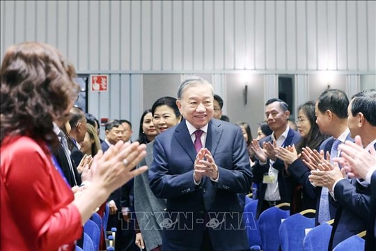 Tổng Bí thư Tô Lâm gặp gỡ cộng đồng người Việt tại Bắc Âu, khẳng định vai trò cầu nối hữu nghị Việt Nam – Phần Lan