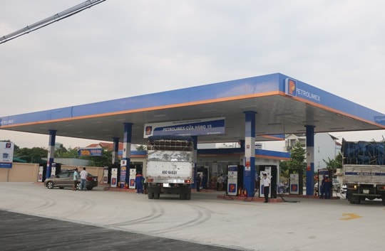 Giá xăng giảm hơn 170 đồng mỗi lít