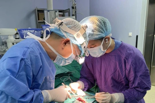 Cô gái 21 tuổi đi khám, bác sĩ bất ngờ phát hiện giới tính thật là nam