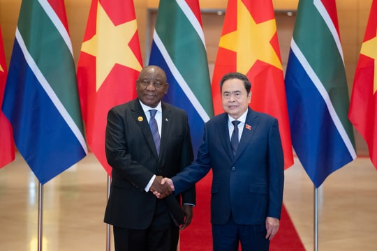 Chủ tịch Quốc hội Trần Thanh Mẫn hội kiến Tổng thống Nam Phi Matamela Cyril Ramaphosa