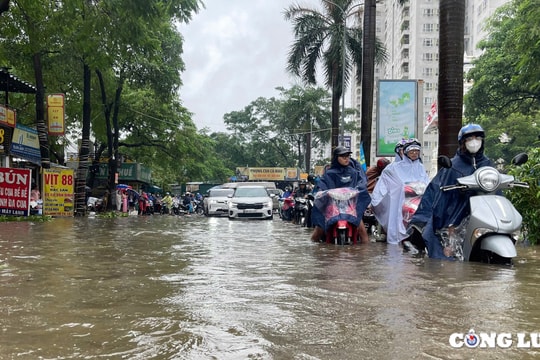Chuẩn bị Hội nghị phòng chống thiên tai toàn quốc: Thủ tướng yêu cầu Bộ Xây dựng báo cáo thực trạng tiêu thoát nước đô thị