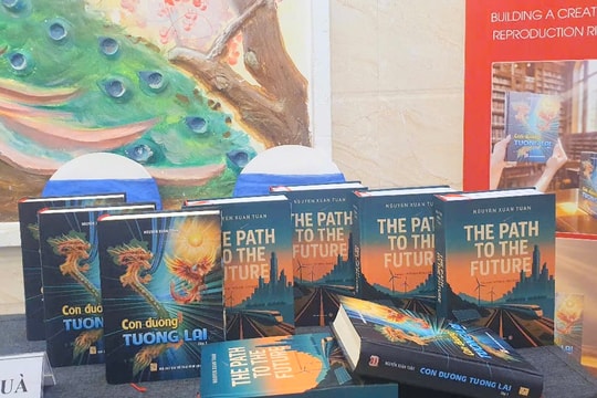 'Con đường tương lai' – Cuốn sách đưa tri thức Việt ra thế giới