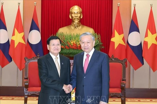 Tổng Bí thư Tô Lâm gặp Tổng Bí thư, Chủ tịch nước Lào nhân dịp Lễ mở ký Công ước Hà Nội