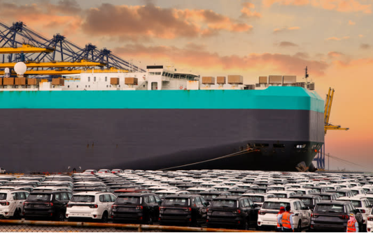 Chuyện về những con tàu chuyên dụng chở ô tô lớn nhất thế giới