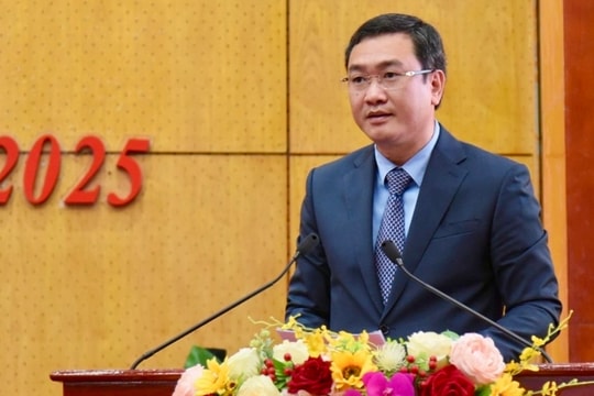 Phê chuẩn ông Nguyễn Cảnh Toàn giữ chức Chủ tịch UBND tỉnh Lạng Sơn