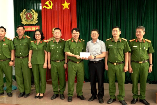 Quảng Ngãi: Thưởng nóng lực lượng Công an phá nhanh vụ chém 2 người trong đêm