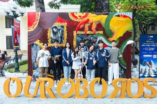 Sáng tạo độc đáo của sinh viên Báo chí trong sự kiện chào Halloween 2025