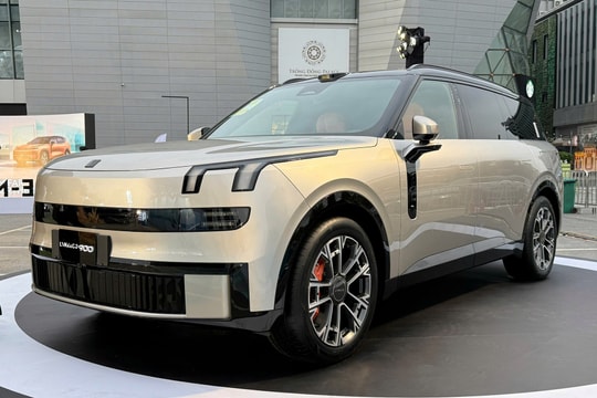 Lynk & Co 900 bất ngờ xuất hiện tại Việt Nam