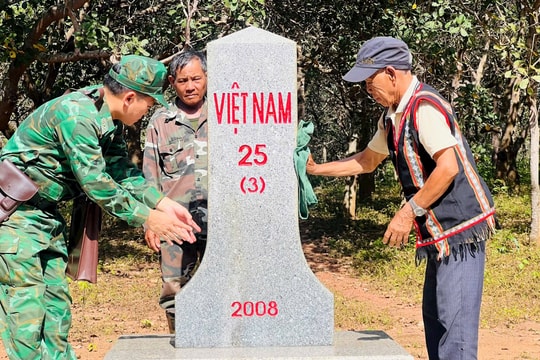 “Cột mốc sống” góp phần bảo vệ vững chắc chủ quyền, an ninh biên giới