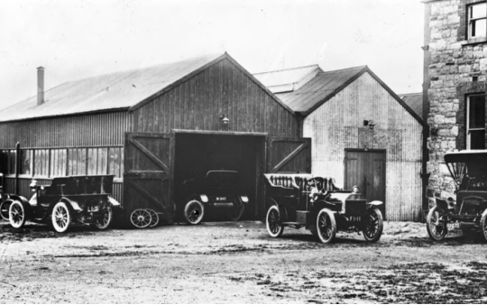 Thương hiệu lốp xe lâu đời nhất thế giới vẫn tồn tại từ thế kỷ 19