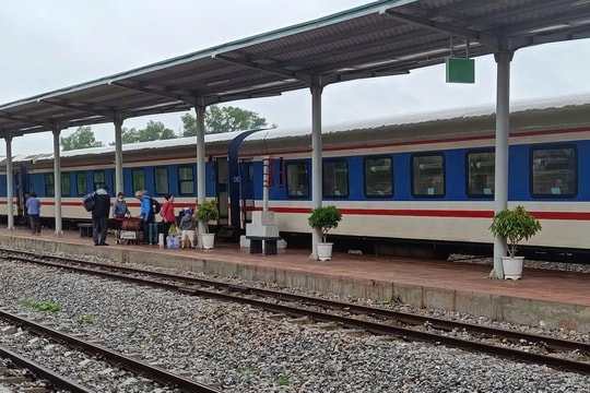 Đường sắt sẽ giảm chuyến tại một số vùng lũ tại Trung Bộ