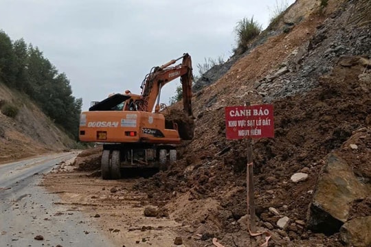 Bắc Ninh: Sửa chữa khẩn cấp đường tỉnh 294B bị sạt lở do mưa bão, hoàn thành trước ngày 30/11