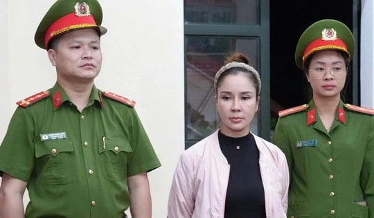 Lập chứng từ khống, 'rút ruột' ngân sách, một nữ hiệu trưởng tại Lào Cai bị bắt