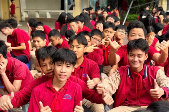 12.000 đồng/60 phút trông học sinh: Tiện cho cha mẹ, lợi cho ai?