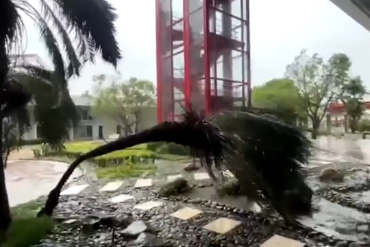 Siêu bão Melissa gây thiệt hại lớn cho Cuba sau khi tàn phá Jamaica