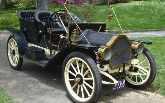 Trước khi có bóng đèn, đèn pha ô tô hoạt động thế nào?