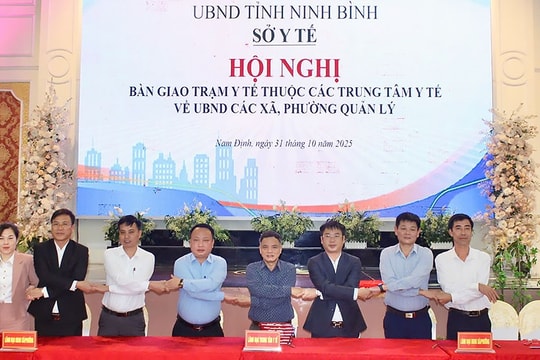 Ninh Bình: Bàn giao các Trạm Y tế về UBND cấp xã quản lý