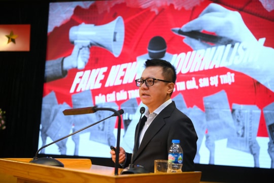 Tuyến đầu trong cuộc chiến tin giả: Báo chí không chỉ đưa tin, mà cần dẫn đường