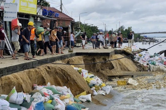 Hỗ trợ khẩn cấp 100 tỷ đồng cho TP Đà Nẵng khắc phục thiệt hại do mưa lũ