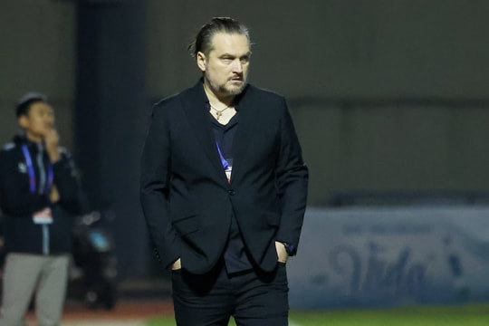 Thể Công Viettel hạ Thanh Hóa trong ngày về của HLV Velizar Popov