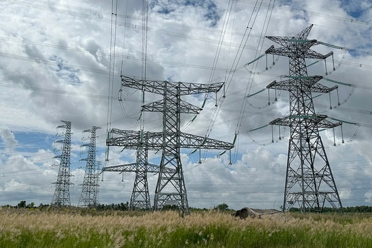 Đóng điện thành công Dự án đường dây 220kV NMĐ Nhơn Trạch 3 - rẽ Mỹ Xuân - Cát Lái phục vụ giải tỏa công suất NMNĐ Nhơn Trạch 3