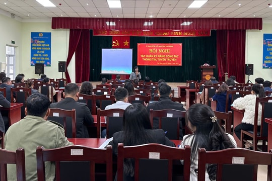 Cao Bằng: Tập huấn kỹ năng thông tin, tuyên truyền cho cán bộ Mặt trận cơ sở