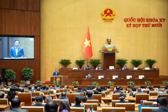 Chiều nay, Quốc hội thảo luận ở Tổ về dự thảo Văn kiện trình Đại hội XIV của Đảng