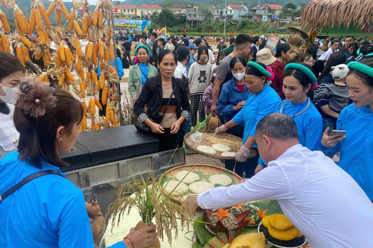 10 tháng đầu năm, Quảng Ninh đón 18,43 triệu lượt khách