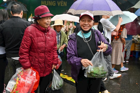 Hội chợ Mùa Thu 2025 thu hút 100.000 lượt khách/ngày