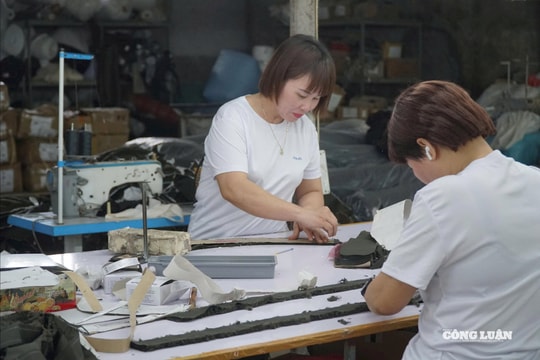 Sản xuất quần áo từ chai nhựa tái chế: Hướng đi mới của ngành thời trang xanh