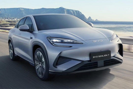 Một nửa người Mỹ sẵn sàng mua xe Trung Quốc