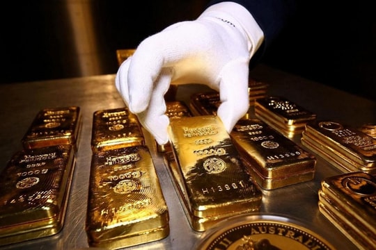 Giá vàng hôm nay 5/11/2025: Giá vàng SJC, vàng miếng, vàng nhẫn đột ngột quay xe